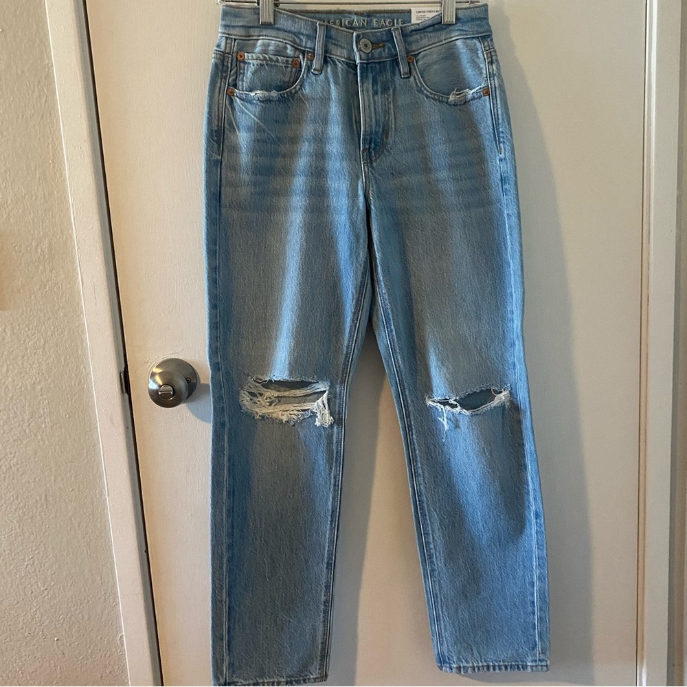 American Eagle 90’s straight jeans